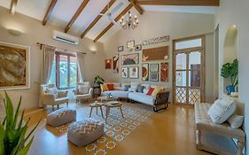 Saffronstays Sweet Mango - 4Br Goan Villa W Private Pool, Mango Garden, Bar Gazebo & Vibrant Interiors Near Beaches